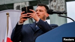 Славомир Ментцен